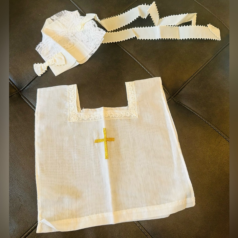 Vintage 50 year old baptism baby christening set bib with gold cross and bonnet